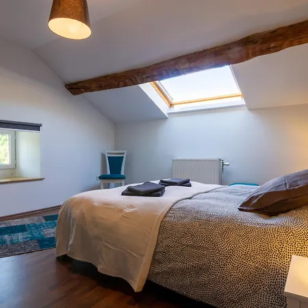 Maison De Charme A La Campagne Avec Terrasse Et Grand Espace Exterieur - Fr-1-585-76 * Bazeilles-sur-Othain