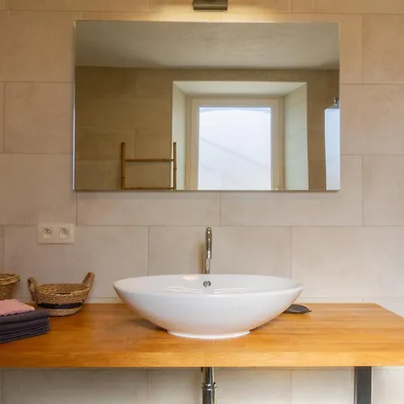 Maison De Charme à La Campagne Avec Terrasse Et Grand Espace Extérieur - Fr-1-585-76 Casa de Férias