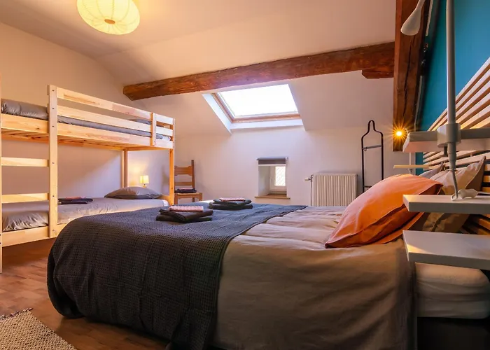 Maison De Charme A La Campagne Avec Terrasse Et Grand Espace Exterieur - Fr-1-585-76 * Bazeilles-sur-Othain